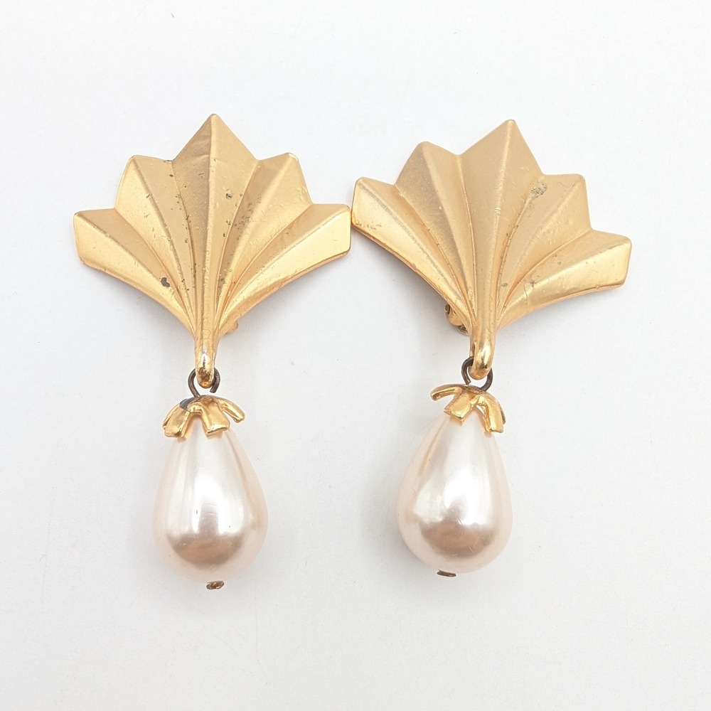 Vintage Gold Tone Art Deco Fan Faux Pearl Teardrop Clip On Earrings Statement